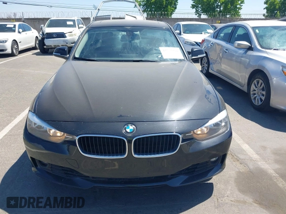 2015 BMW 3 Series 328i xDrive с VIN WBA3B5C55FF961143, выставлен на аукционе IAAI как лот 42561041 с пробегом 61 624 миль миль и . История ставок и продаж доступна на DreamBid. Изображение 12.