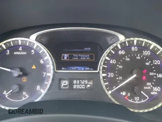 2019 Infiniti QX60 LUXE with VIN 5N1DL0MN8KC526839, listed as a IAAI auction lot 41811271 with 83,729 mi miles. Bid and sale history available at carsss.com. Image 7.