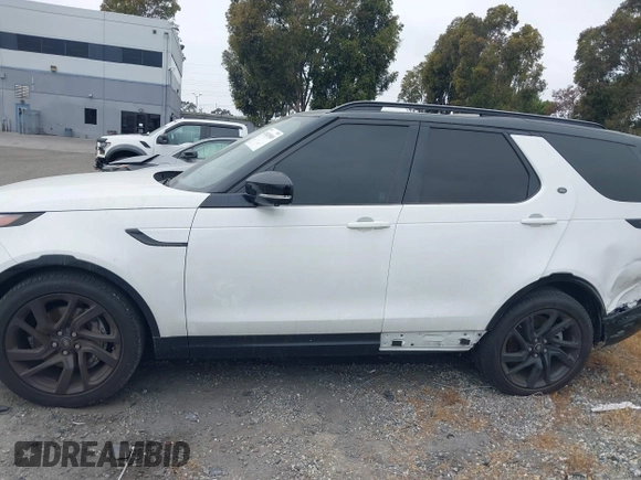 2023 Land Rover Discovery z VIN SALRT2EXXP2471340, wystawiony jako IAAI lot #41920509 z przebiegiem 34 385 mil mil oraz . Historia ofert i sprzedaży dostępna na DreamBid. Obrazek 15.