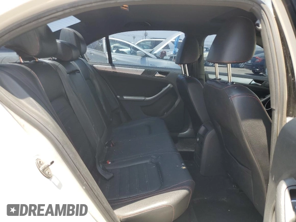 2013 Volkswagen Jetta Autobahn with VIN 3VW4T7AJ4DM288209, listed as a Copart auction lot 61137085 with 240,500 mi miles and Salvage title. Bid and sale history available at DreamBid. Image 10.