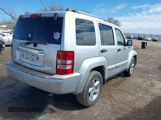 2008 Jeep Liberty Limited with VIN 1J8GN58K98W208267, listed as a IAAI auction lot 41752432 with 222,540 mi miles and . Bid and sale history available at carsss.com. Image 4.