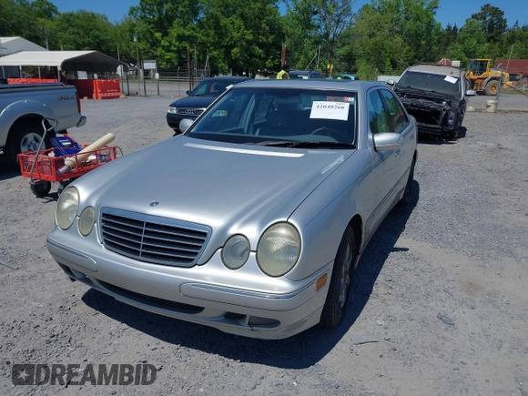 2002 Mercedes-Benz E-Class with VIN WDBJF65J72B441380, listed as a IAAI auction lot 42040268 with 210,471 mi miles. Bid and sale history available at carsss.com. Image 2.