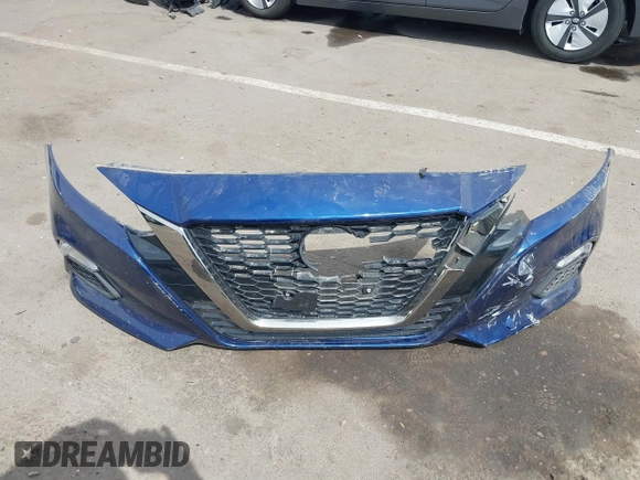 2019 Nissan Altima SR with VIN 1N4AL4CVXKC226595, listed as a IAAI auction lot 41895582 with 45,019 mi miles and . Bid and sale history available at carsss.com. Image 12.