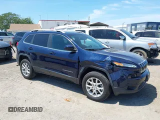 2016 Jeep Cherokee Latitude with VIN 1C4PJMCB5GW199103, listed as a IAAI auction lot 41929758 with 82,379 mi miles. Bid and sale history available at carsss.com. Image 13.