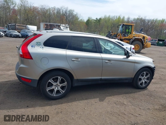 2011 Volvo XC60 3.0T с VIN YV4902DZXB2189062, выставлен на аукционе IAAI как лот 42091241 с пробегом 180 008 миль миль и . История ставок и продаж доступна на DreamBid. Изображение 13.