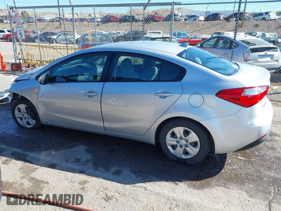 2016 Kia Forte LX with VIN KNAFK4A66G5463821, listed as a IAAI auction lot 40686914 with 67,123 mi miles. Bid and sale history available at carsss.com. Image 15.