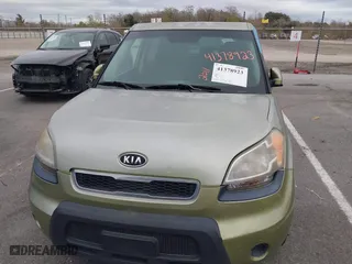 2011 Kia Soul + with VIN KNDJT2A25B7235950, listed as a IAAI auction lot 41378923 with 191,116 mi miles. Bid and sale history available at carsss.com. Image 6.