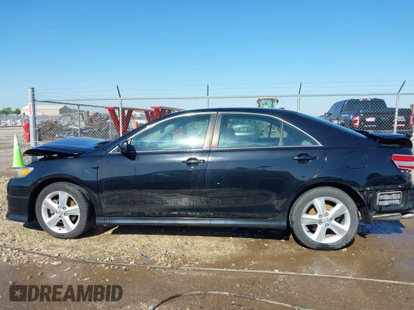 2011 Toyota Camry LE z VIN 4T1BF3EK7BU679002, wystawiony jako IAAI lot #42078508 z przebiegiem 179 019 mil mil oraz . Historia ofert i sprzedaży dostępna na DreamBid. Obrazek 15.