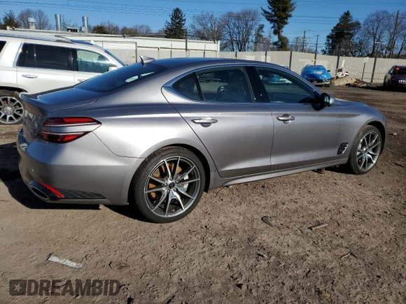 2025 Genesis G70 2.5T with VIN KMTG34SC3SU151822, listed as a Copart auction lot 48240125 with 5,781 mi miles and Clean title. Bid and sale history available at DreamBid. Image 3.