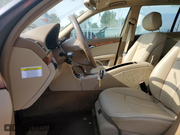 2009 Mercedes-Benz E 350 with VIN WDBUH87X39B380687, listed as a Copart auction lot 60220835 with Not provided miles and Salvage title. Bid and sale history available at DreamBid. Image 7.