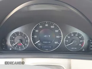 2009 Mercedes-Benz CLK 350 z VIN WDBTJ56H89F263852, wystawiony jako IAAI lot #42296657 z przebiegiem 165 044 mil mil oraz . Historia ofert i sprzedaży dostępna na DreamBid. Obrazek 7.