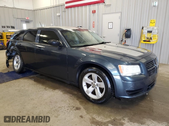 2008 Dodge Magnum z VIN 2D4FV47T68H130460, wystawiony jako Copart lot #50077235 z przebiegiem 135 648 mil mil oraz Czysty tytuł • Clean title. Historia ofert i sprzedaży dostępna na DreamBid. Obrazek 4.