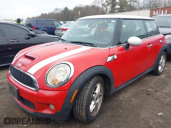 2007 MINI Hardtop S with VIN WMWMF73597TT83782, listed as a IAAI auction lot 41120914 with 80,249 mi miles and . Bid and sale history available at DreamBid. Image 2.