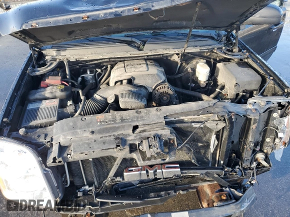 2014 GMC Yukon SLT with VIN 1GKS2CE02ER211527, listed as a Copart auction lot 84617034 with 173,977 mi miles and Salvage Title. Bid and sale history available at DreamBid. Image 14.