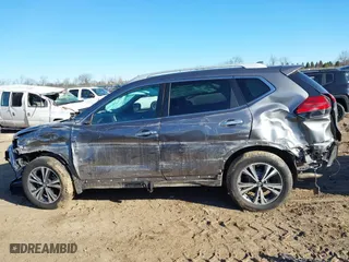 2017 Nissan Rogue SL with VIN 5N1AT2MV5HC796893, listed as a IAAI auction lot 41533857 with 72,218 mi miles. Bid and sale history available at carsss.com. Image 14.