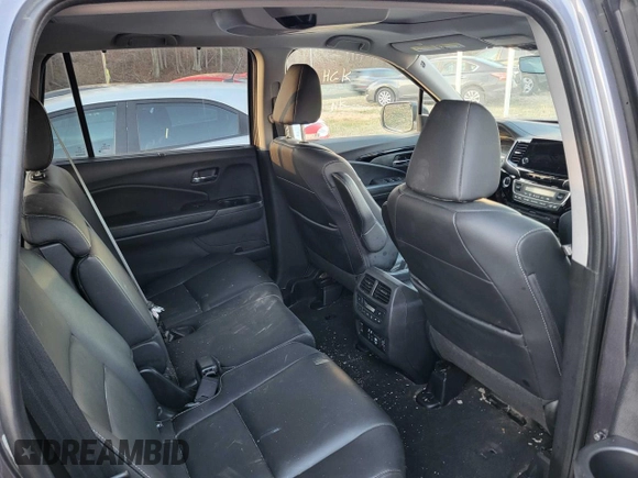 2020 Honda Pilot Touring 8-Passenger with VIN 5FNYF6H93LB022913, listed as a Copart auction lot 50825655 with 10,513 mi miles and Salvage Title. Bid and sale history available at DreamBid. Image 6.
