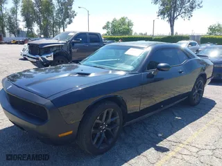 2010 Dodge Challenger SE with VIN 2B3CJ4DV0AH323373, listed as a IAAI auction lot 42081412 with 199,977 mi miles. Bid and sale history available at carsss.com. Image 2.