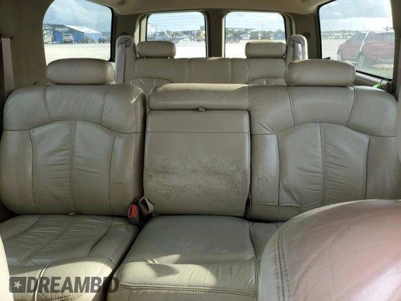 2001 Chevrolet Suburban LS with VIN 3GNEC16TX1G192908, listed as a Copart auction lot 75622674 with 0 mi miles and Salvage Title. Bid and sale history available at carsss.com. Image 10.