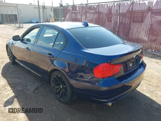 2011 BMW 3 Series 328i с VIN WBAPH7G5XBNN02082, выставлен на аукционе IAAI как лот 41988349 с пробегом 142 190 миль миль и . История ставок и продаж доступна на DreamBid. Изображение 3.