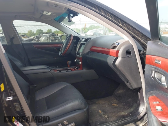 2011 Lexus LS 460 with VIN JTHCL5EF9B5009539, listed as a IAAI auction lot 42279135 with 160,081 mi miles and . Bid and sale history available at DreamBid. Image 5.
