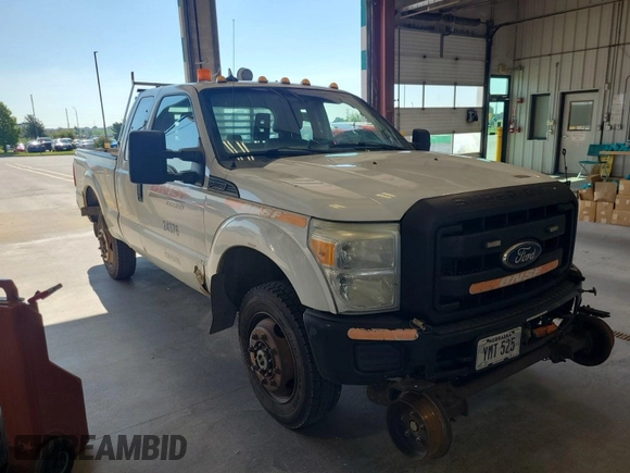 2011 Ford F-250 XL with VIN 1FT7X2B63BEC07690, listed as a IAAI auction lot 42827998 with 416,255 mi miles and . Bid and sale history available at DreamBid. Image 35.
