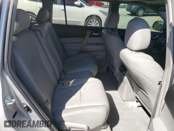 2008 Toyota Highlander Hybrid Limited with VIN JTEEW44AX82013252, listed as a Copart auction lot 52811935 with 200,042 mi miles and Salvage Title. Bid and sale history available at carsss.com. Image 11.
