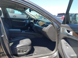 2015 Hyundai Genesis 3.8L with VIN KMHGN4JE4FU072706, listed as a IAAI auction lot 41993699 with 163,122 mi miles. Bid and sale history available at carsss.com. Image 5.