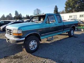 1996 Ford F-250 HD with VIN 1FTHX26G3TEA10415, listed as a Copart auction lot 41800945 with 100,278 mi miles and Salvage Title. Bid and sale history available at carsss.com. Image 1.