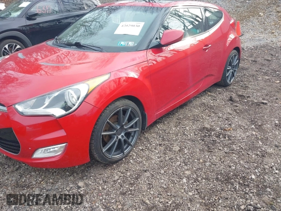 2012 Hyundai Veloster w/Black Int z VIN KMHTC6AD4CU072868, wystawiony jako IAAI lot #42029030 z przebiegiem 112 817 mil mil oraz . Historia ofert i sprzedaży dostępna na DreamBid. Obrazek 6.
