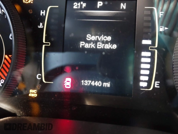 2015 Jeep Cherokee Latitude with VIN 1C4PJMCS0FW745949, listed as a IAAI auction lot 41289847 with 137,440 mi miles and . Bid and sale history available at carsss.com. Image 15.
