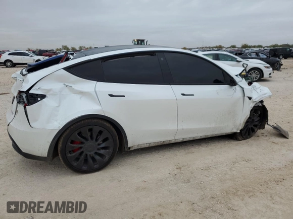 2021 Tesla Model Y Performance z VIN 5YJYGDEF0MF267326, wystawiony jako Copart lot #52319925 z przebiegiem Nie podano mil oraz Szkoda całkowita • Salvage title. Historia ofert i sprzedaży dostępna na DreamBid. Obrazek 3.