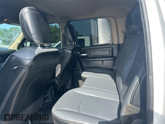 2019 Ram 2500 Tradesman with VIN 3C6UR5CL1KG598096, listed as a IAAI auction lot 42526471 with 158,362 mi miles and . Bid and sale history available at DreamBid. Image 1.