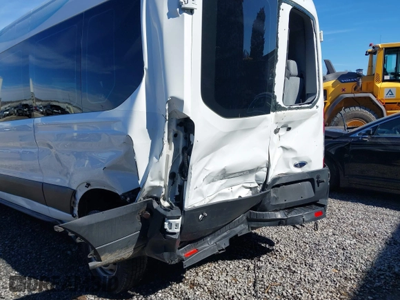2019 Ford Transit XL with VIN 1FBAX2CV2KKA69450, listed as a IAAI auction lot 41539173 with 114,518 mi miles and . Bid and sale history available at DreamBid. Image 6.