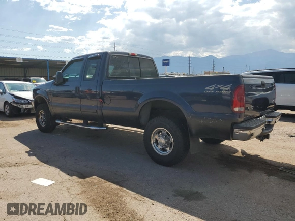 2002 Ford Super Duty F-250 XL with VIN 1FTNX21S92EC88121, listed as a Copart auction lot 68001114 with 145,635 mi miles and Clean Title. Bid and sale history available at carsss.com. Image 2.