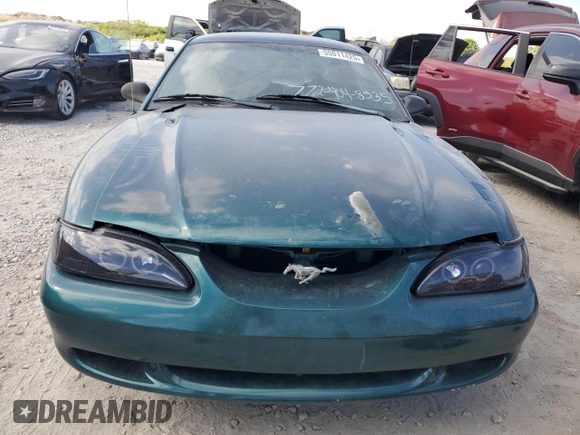 1998 Ford Mustang GT z VIN 1FAFP42X0WF255816, wystawiony jako Copart lot #55011425 z przebiegiem 144 397 mil mil oraz Czysty tytuł • Clean title. Historia ofert i sprzedaży dostępna na DreamBid. Obrazek 5.
