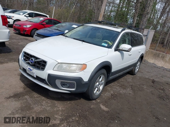 2012 Volvo XC70 3.2L with VIN YV4952BZ0C1133692, listed as a IAAI auction lot 42013093 with 153,678 mi miles and . Bid and sale history available at DreamBid. Image 2.