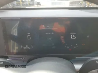 2025 Hyundai Kona SE with VIN KM8HACAB8SU221628, listed as a Copart auction lot 43034825 with 895 mi miles and Salvage Title. Bid and sale history available at carsss.com. Image 9.