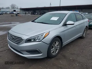 2016 Hyundai Sonata SE z VIN 5NPE24AF2GH392177, wystawiony jako IAAI lot #41956695 z przebiegiem 108 840 mil mil oraz . Historia ofert i sprzedaży dostępna na DreamBid. Obrazek 2.