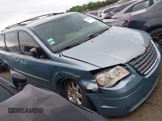 2008 Chrysler Town & Country Touring with VIN 2A8HR54P08R663396, listed as a IAAI auction lot 39554554 with 174,327 mi miles and . Bid and sale history available at DreamBid. Image 1.