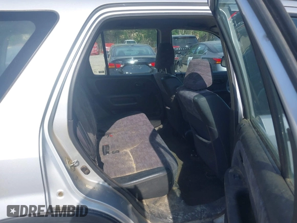 2003 Honda CR-V LX z VIN SHSRD78453U112030, wystawiony jako IAAI lot #42418382 z przebiegiem Nie podano mil oraz . Historia ofert i sprzedaży dostępna na DreamBid. Obrazek 8.