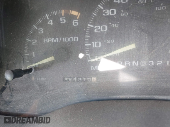 1996 GMC Yukon with VIN 1GKEK13R2TJ746811, listed as a IAAI auction lot 41955840 with 2,242,108 mi miles. Bid and sale history available at carsss.com. Image 7.