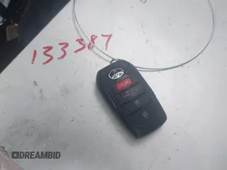 2024 Toyota Land Cruiser z VIN JTEABFAJ9RK004196, wystawiony jako IAAI lot #40875883 z przebiegiem 7 025 mil mil oraz . Historia ofert i sprzedaży dostępna na DreamBid. Obrazek 11.
