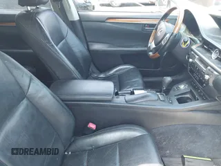 2013 Lexus ES 300h Hybrid with VIN JTHBW1GG1D2038698, listed as a IAAI auction lot 42173883 with 253,281 mi miles. Bid and sale history available at carsss.com. Image 5.