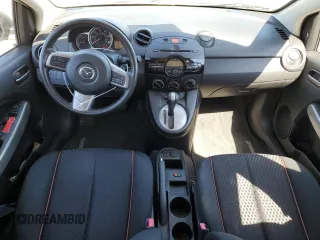 2013 Mazda 2 Touring z VIN JM1DE1LY5D0160472, wystawiony jako Copart lot #50191085 z przebiegiem 116 911 mil mil oraz Czysty tytuł • Clean title. Historia ofert i sprzedaży dostępna na DreamBid. Obrazek 8.
