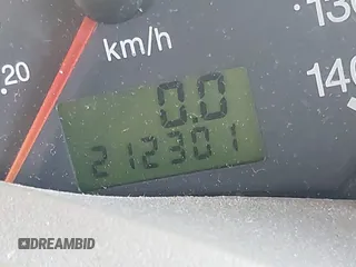 2007 Ford Focus S z VIN 1FAHP34N87W351757, wystawiony jako IAAI lot #42076181 z przebiegiem 212 301 mil mil oraz . Historia ofert i sprzedaży dostępna na DreamBid. Obrazek 15.