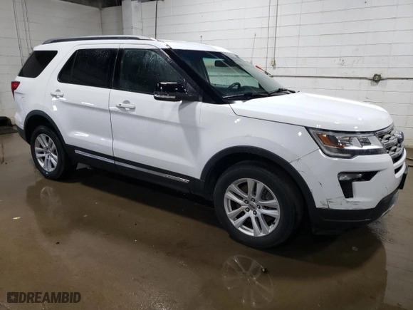 2018 Ford Explorer XLT with VIN 1FM5K8DH3JGB20118, listed as a Copart auction lot 52390615 with 152,164 mi miles and Clean Title. Bid and sale history available at carsss.com. Image 4.