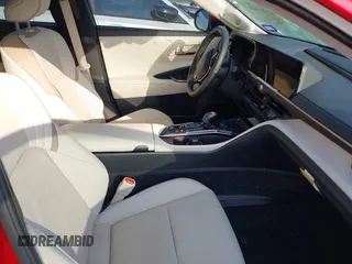 2024 Toyota Crown XLE с VIN JTDAAAAF1R3029397, выставлен на аукционе IAAI как лот 42269436 с пробегом Не указан миль и . История ставок и продаж доступна на DreamBid. Изображение 5.