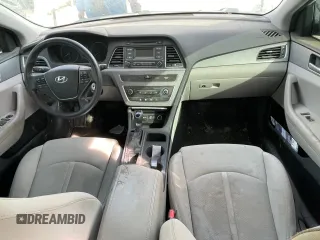 2016 Hyundai Sonata SE with VIN 5NPE24AF8GH402260, listed as a Copart auction lot 43234825 with 218,272 mi miles and Clean Title. Bid and sale history available at carsss.com. Image 9.