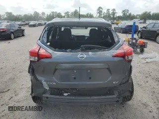 2019 Nissan Kicks S z VIN 3N1CP5CU3KL547941, wystawiony jako Copart lot #55298245 z przebiegiem 136 714 mil mil oraz Szkoda całkowita • Salvage title. Historia ofert i sprzedaży dostępna na DreamBid. Obrazek 6.