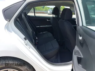 2023 Kia Rio S z VIN 3KPA24ADXPE613557, wystawiony jako IAAI lot #42198794 z przebiegiem 25 275 mil mil oraz . Historia ofert i sprzedaży dostępna na DreamBid. Obrazek 8.